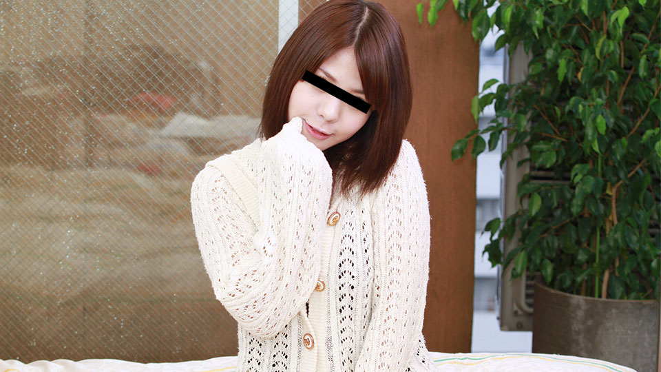 10musume 112124_01 Pick up a cute amateur girl who seems to be bored on the street!